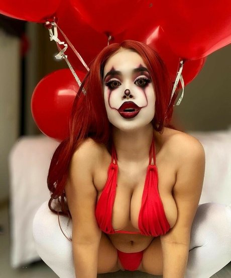 Michelleerabbit model naked photo