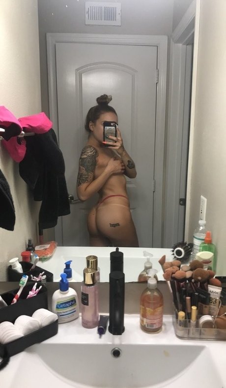 Alexandra Rose nude model pictures