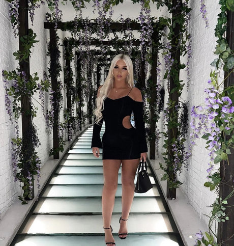 Meg Coldwell model top image