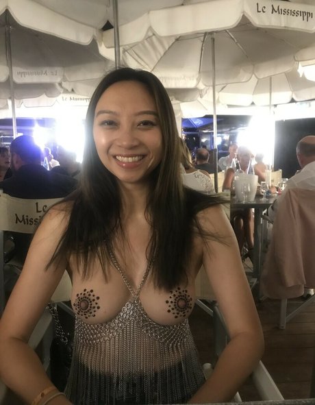 Goprogirl pornographic model pic