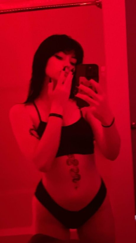 BvnnyBeth pornstar free gallery