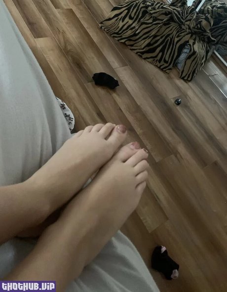 Charlotte Pickering pornstar nude gallery