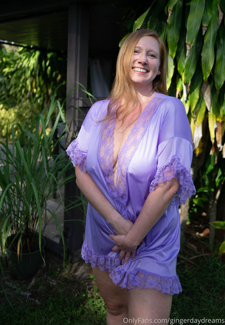 housewife onlyfans sexy naked galleries