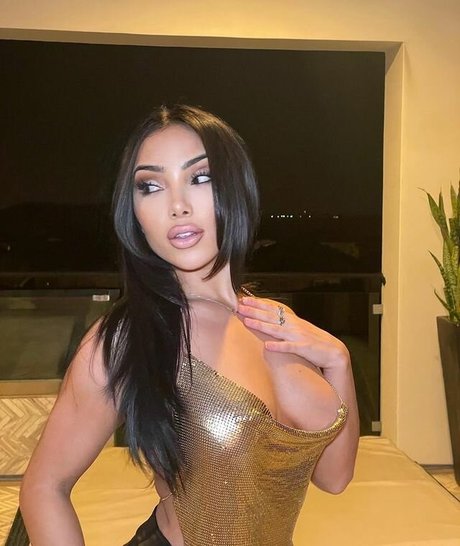 Raquel Symons pornstar adult img