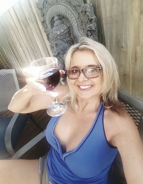 Helen Eleni xxx pornstar galleries
