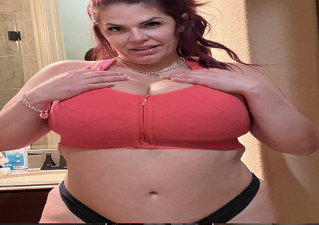 JessicaJax star top archive