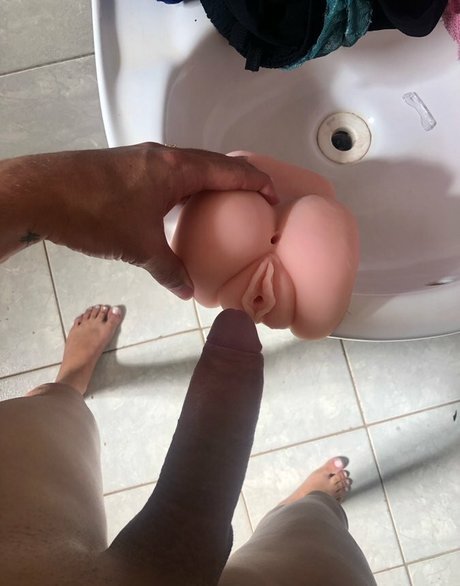 Kelly Perutchelly beautiful model photos