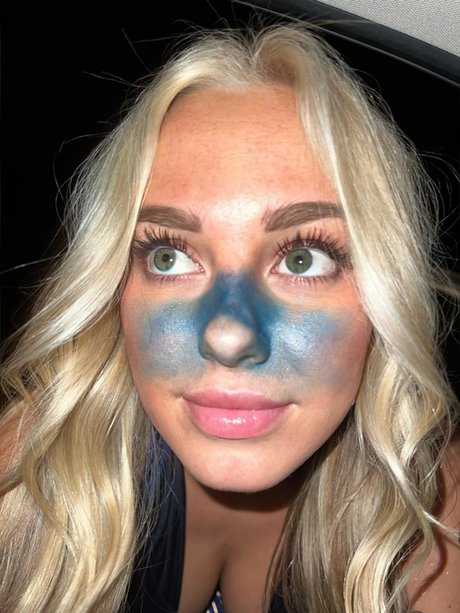 milf strip onlyfans pornos picture