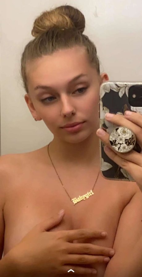 Lydia Renae star high quality gallery
