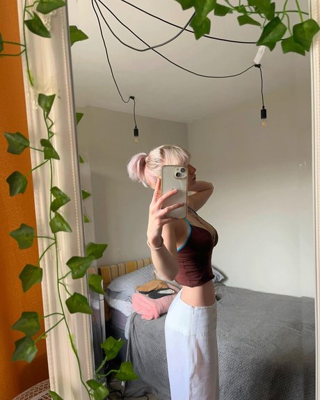 M Ae 3 pornstar top img