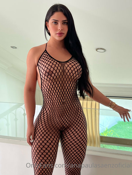 Ana Paula Saenz top model picture