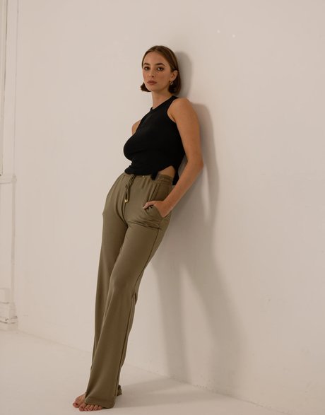 Amelie Manzoli exclusive actress archive