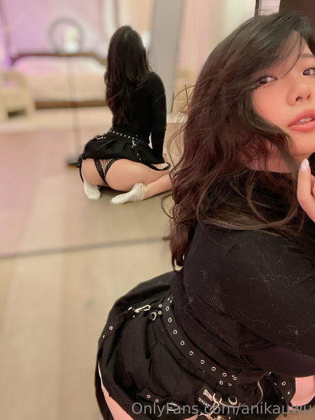 Anikauwu model porn gallery