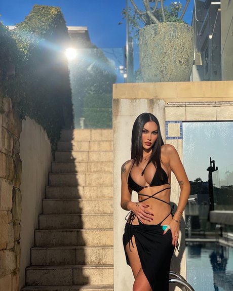 Annelese Milton porn actress gallery