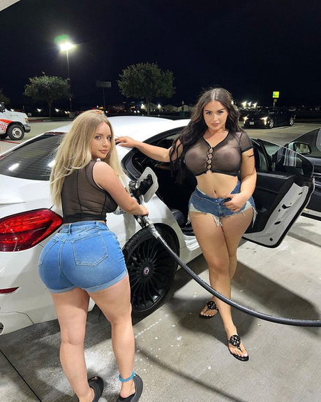 Kassidie Kosa hot pornstar gallery