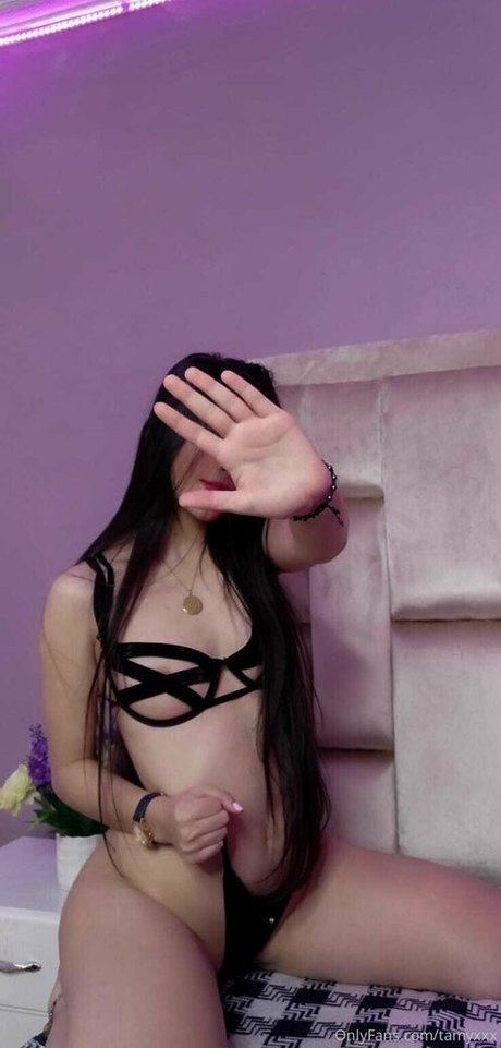 persian onlyfans sexy naked photo