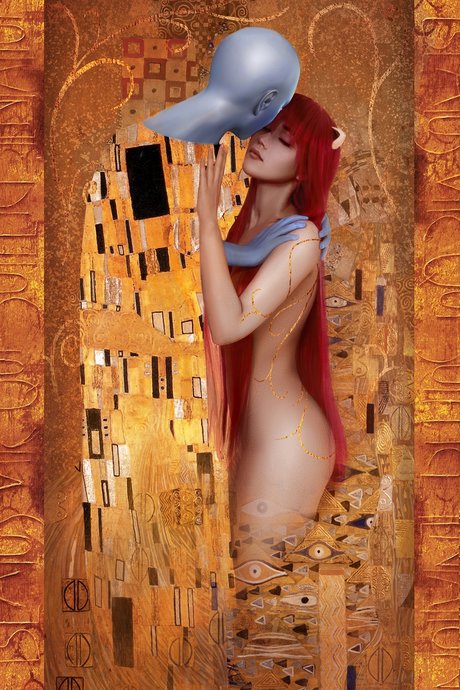 Ariadna Lobe sexy model photos