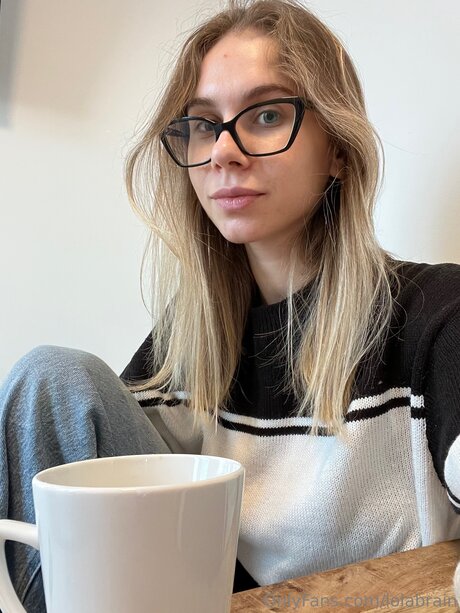 short hair onlyfans pornographic galleries