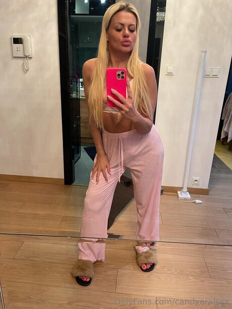 Candyoralsex star nude img