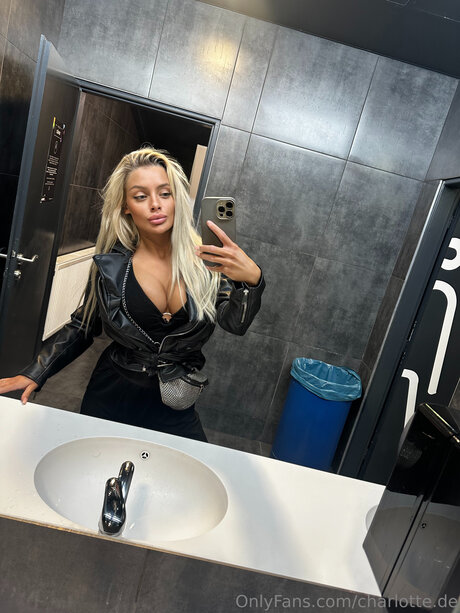 small dick shemale onlyfans hot sexy pics