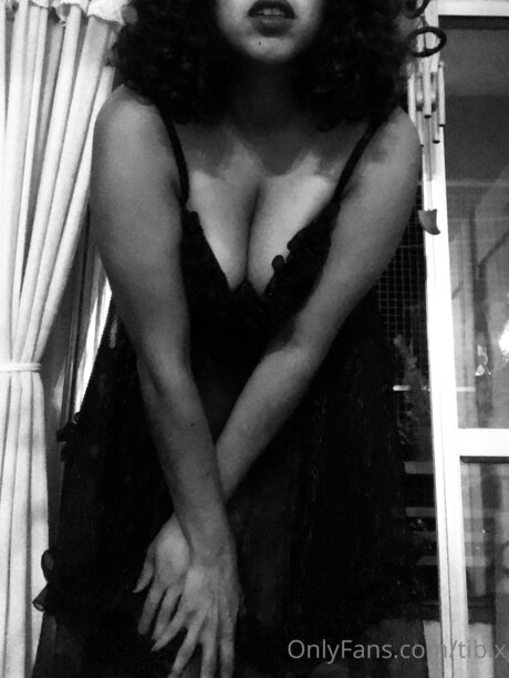 mature wife onlyfans beautiful xxx picture