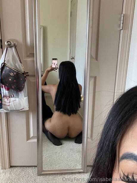 Isabellaarianna hd pornstar pics