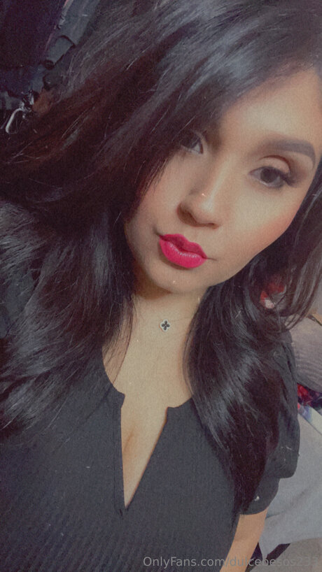 Dulcebesos233 xxx star pic