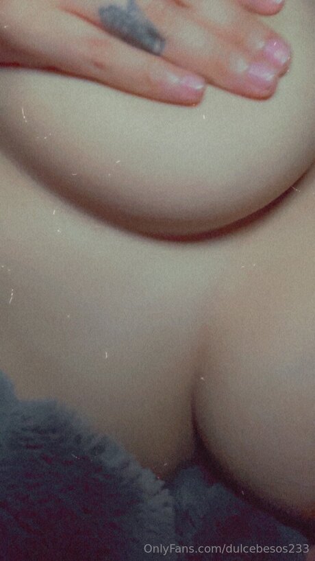 Dulcebesos233 pornstar nudes archive