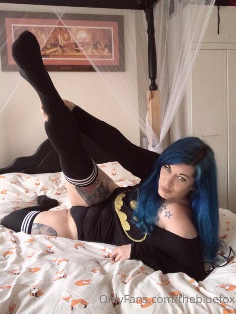 Thebluefox hot star archive