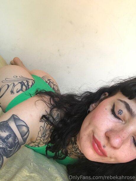 Rebekahrose profile pic