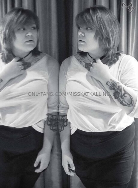 Misskatkalling star exclusive pics