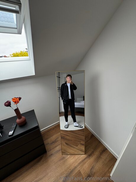 Normalnoahfree porn star pic