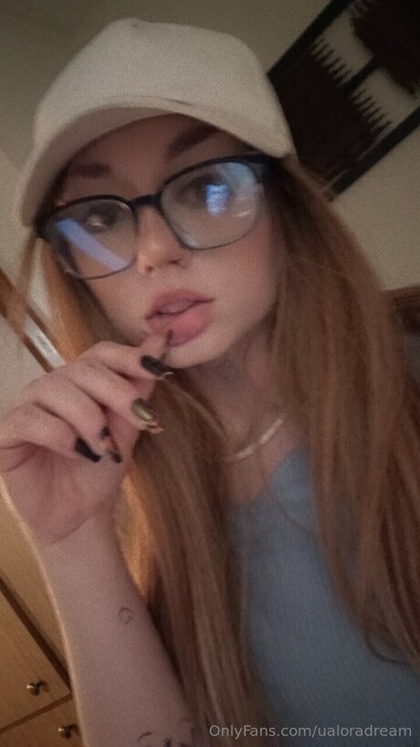 O Phel Ia Baby pornstar erotic image