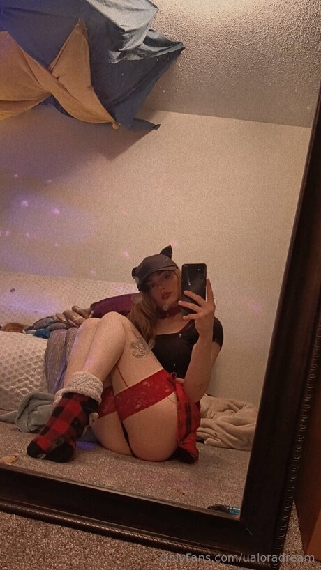 O Phel Ia Baby erotic star image