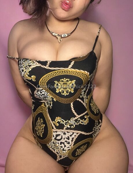 Thick2222 porn actress picture