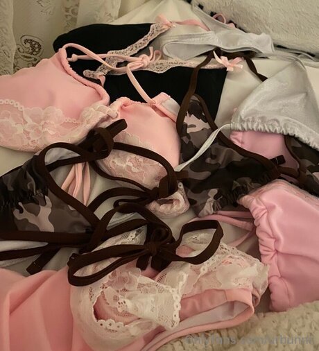 Urbnni star nudes archive