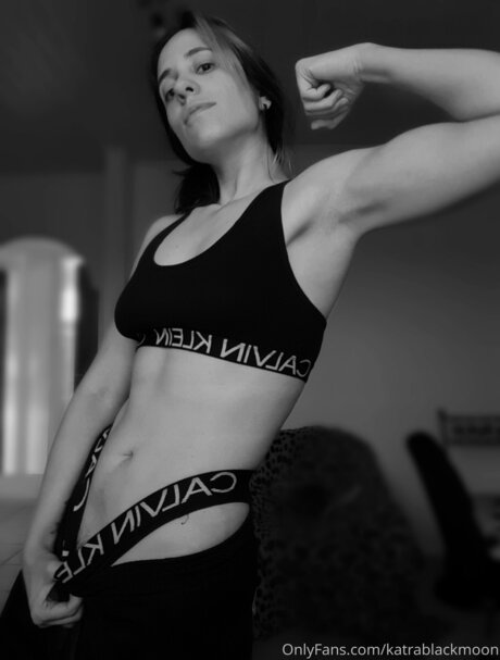 Katrablackmoon model sex pictures