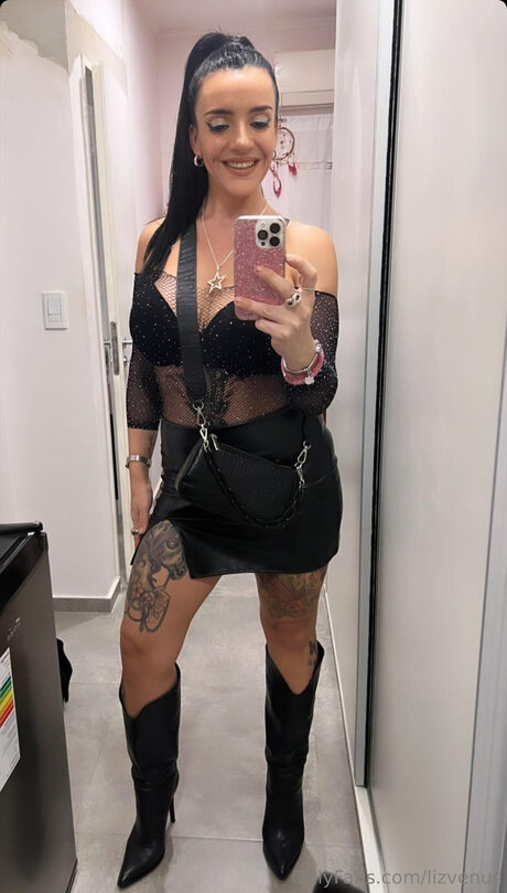 Lizvenus star nude img