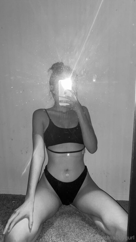 Alanabbygurl model hot pics