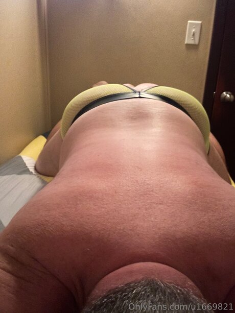 U1669821 porn actress photos