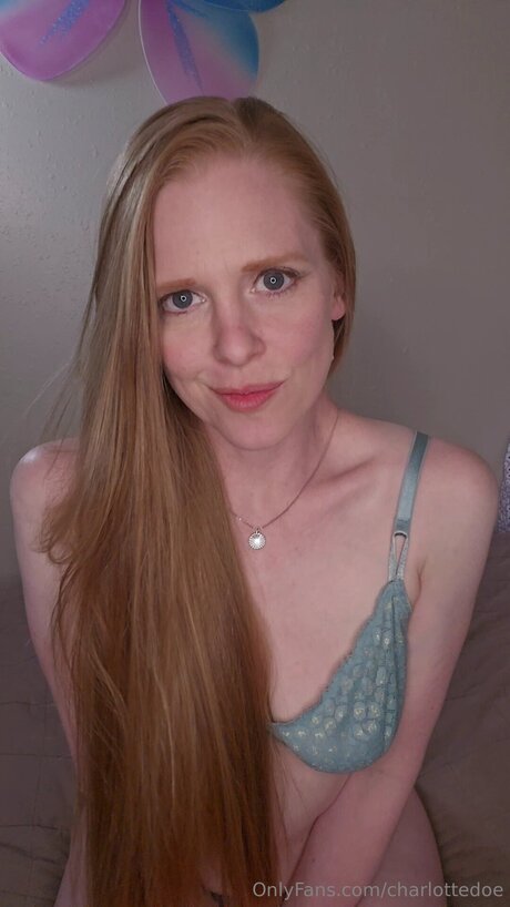 Charlottedoe nude actress pics