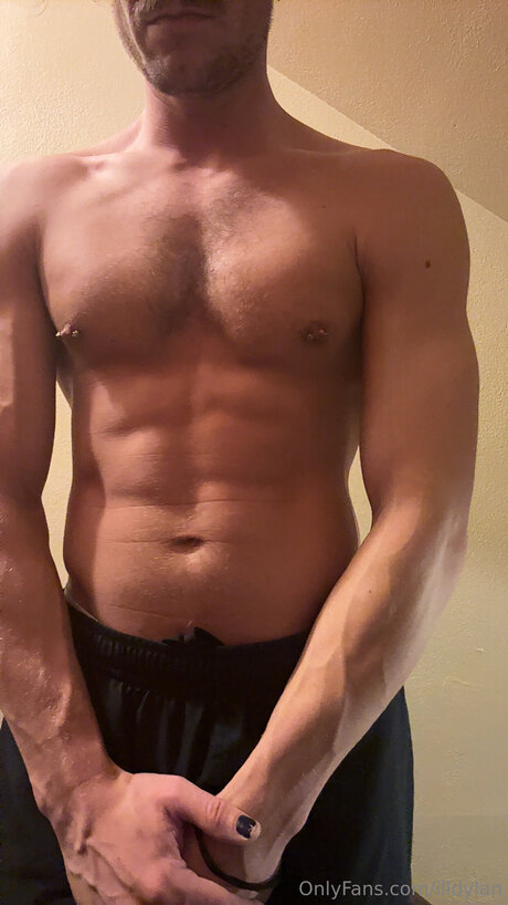 Illdylan pretty model img