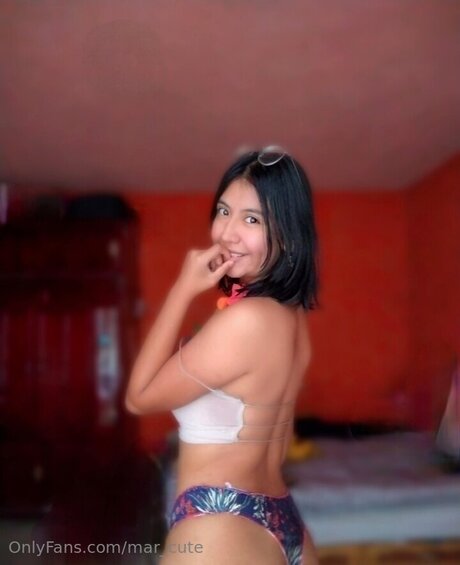 Mar Cute erotic model galleries