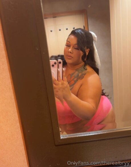 Therealbryy pornstar perfect pics