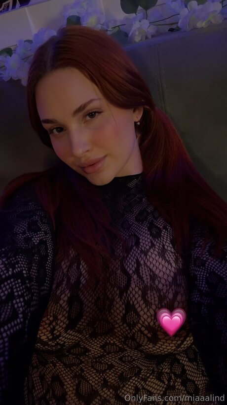 Miaaalind star nudes pics