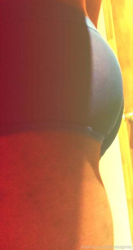 Bloodsagebbc hot model pictures