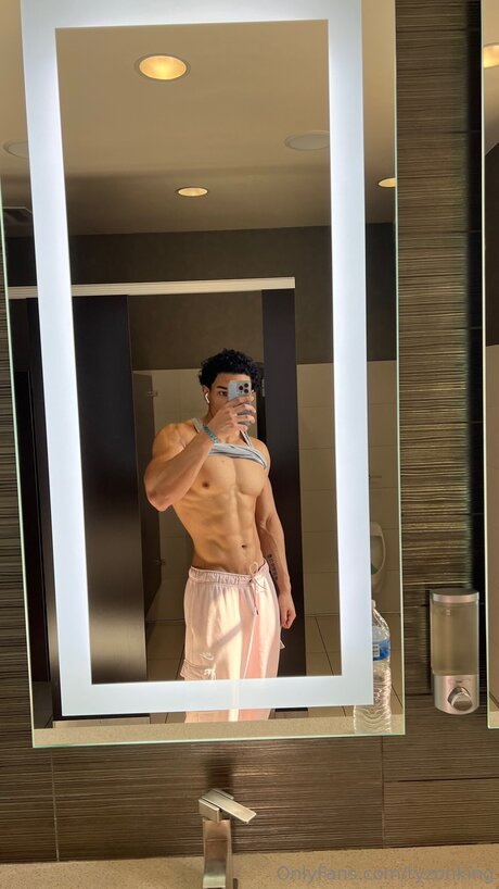 Tyzonking free pornstar picture