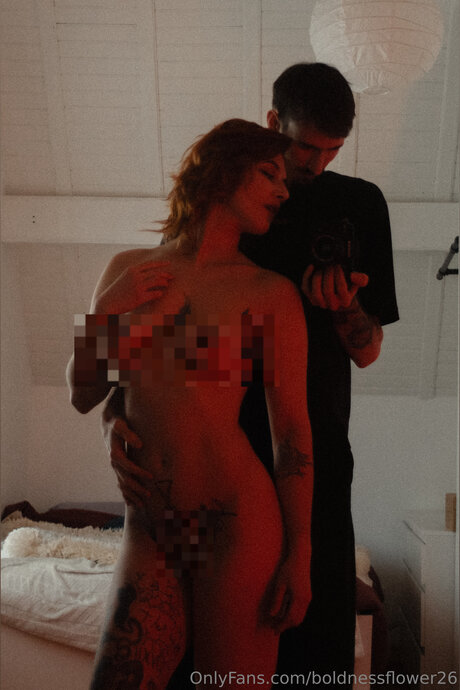 Boldnessflower26 sexy model img