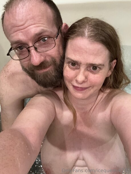 Icequeen6235 xxx model pics