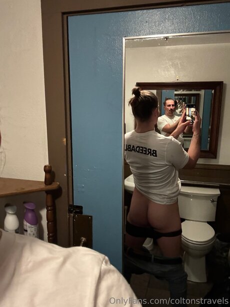 Coltonstravels pornographic model images